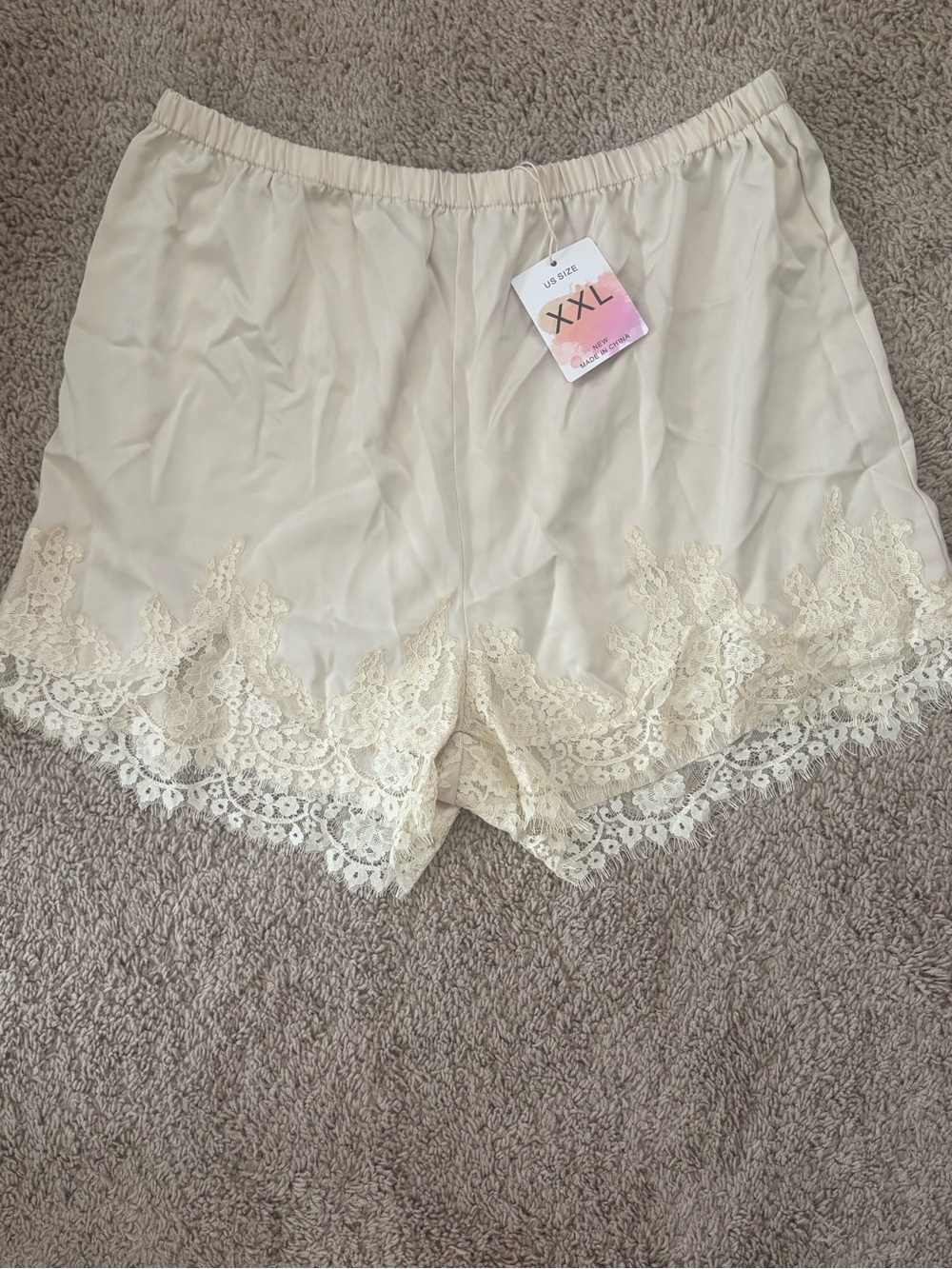 Lace-Trim Shorts - Cream